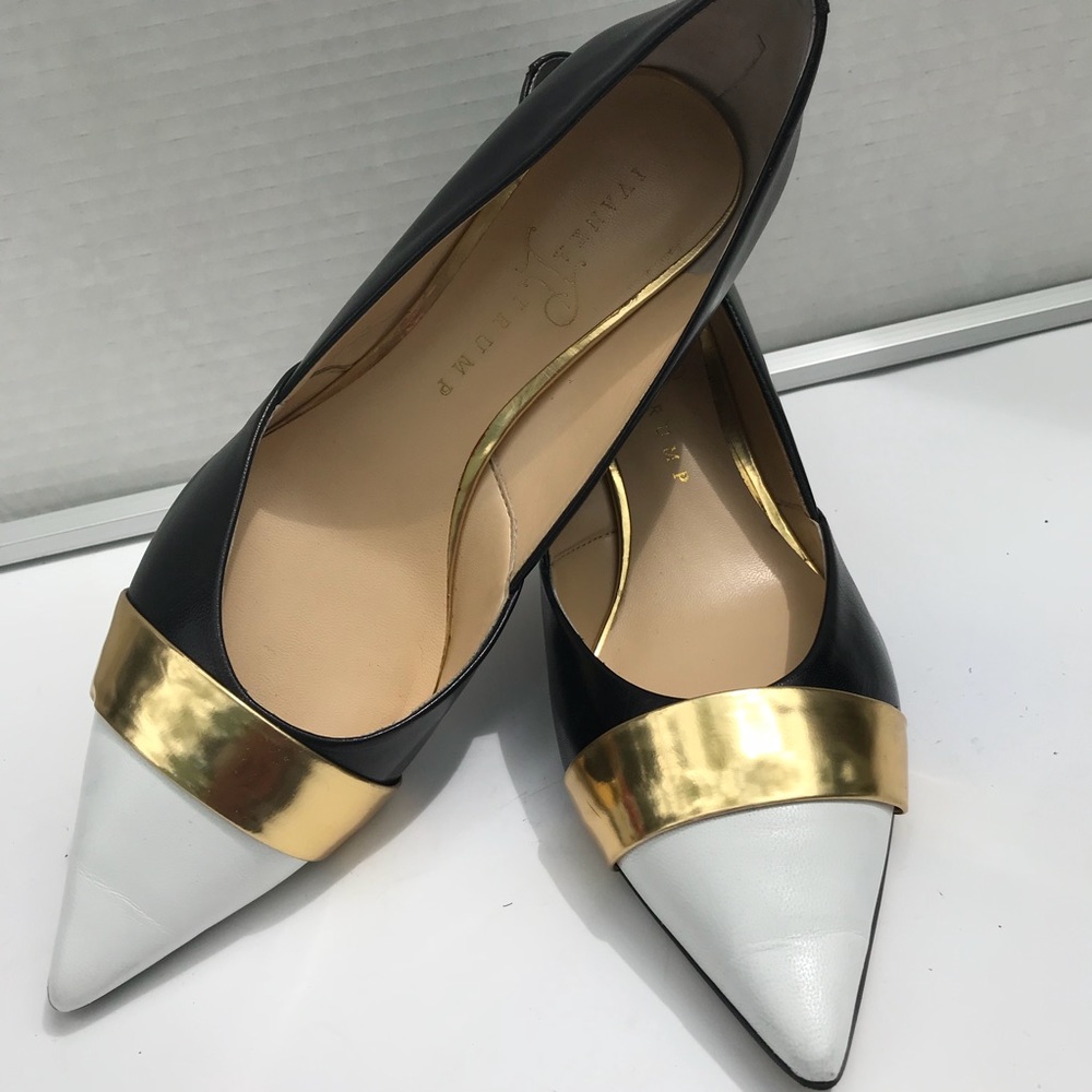 8 1/2 Kitten Heel black/gold and white kitten heel